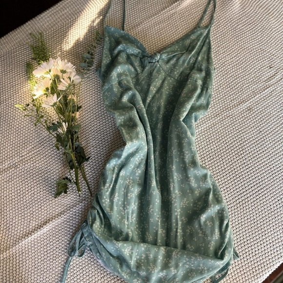 LA Hearts Dresses & Skirts - LA Hearts Cottagecore Floral Green Slip Dress Runched Ties